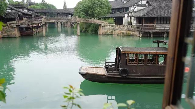 9推窗見水，好一個烏鎮(zhèn)人家。.jpg