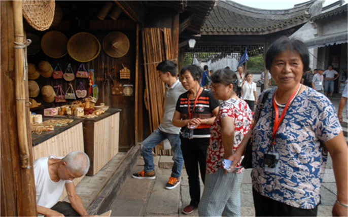 和店主攀談，了解古老手工藝_副本.jpg