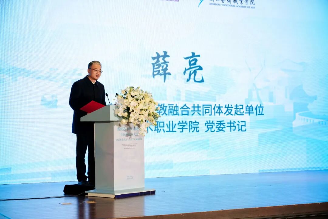 1765072277572085.jpg dc153a04990da3e4759db957f7f57596.jpg